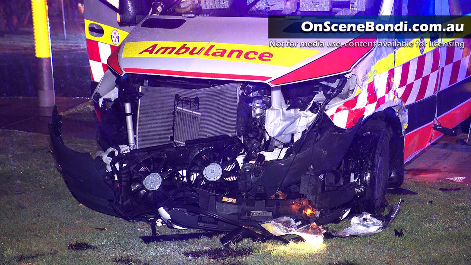 20211121 ambulance crash 001