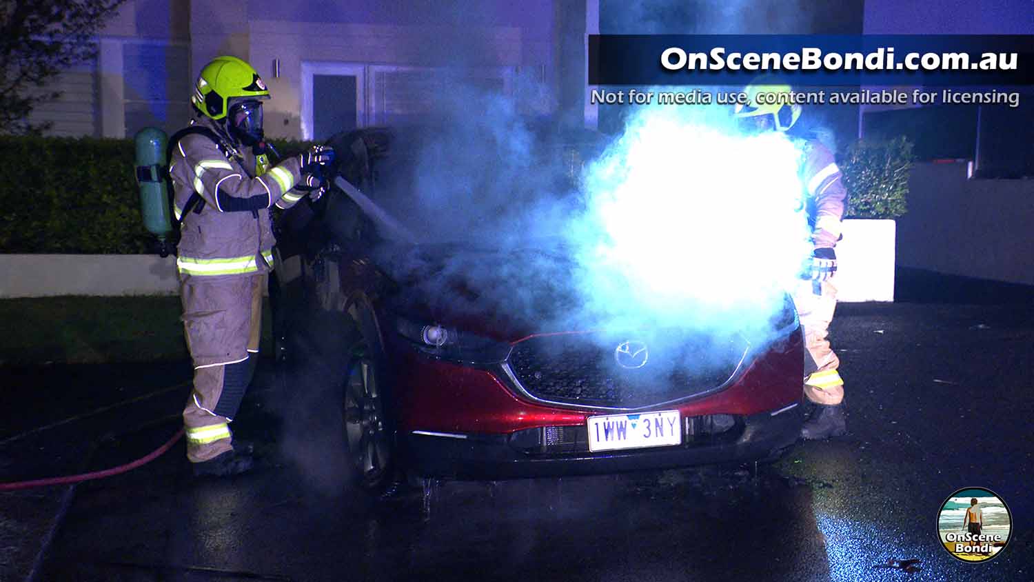 Police investigate car fire in Waratah St, North Bondi after man flees scene