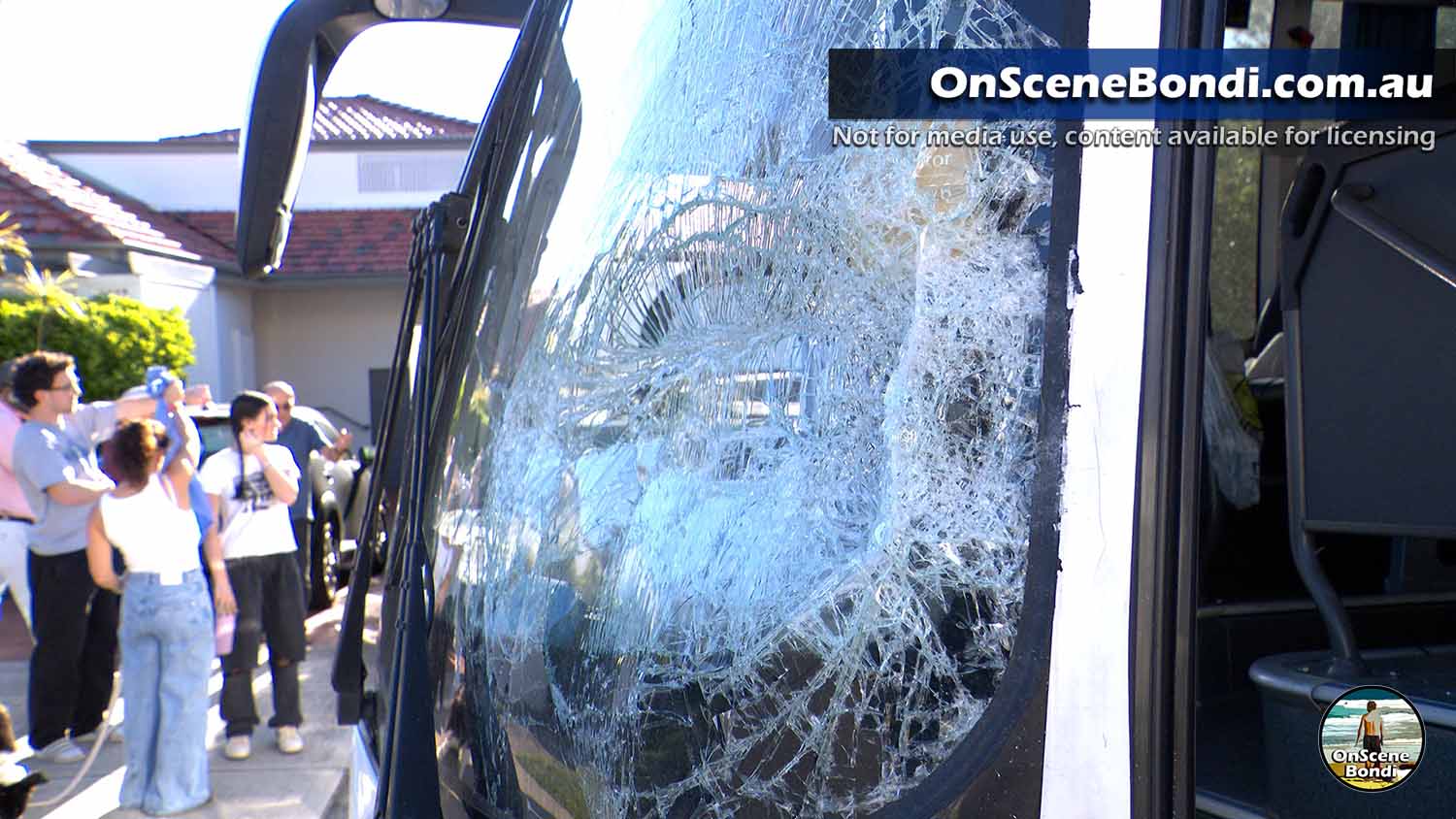 24 tourists involved in Bus Crash in Dover Heights